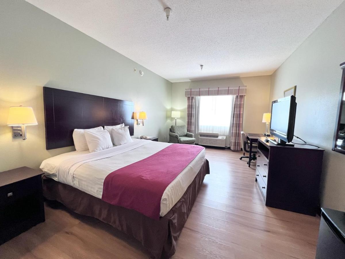 Americas Best Value Inn Wiggins Exterior photo
