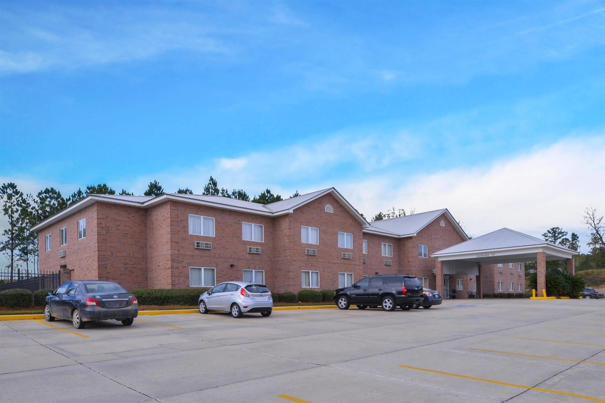 Americas Best Value Inn Wiggins Exterior photo